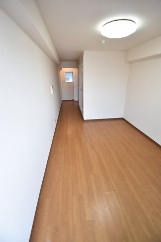 カターラなにわの洋室