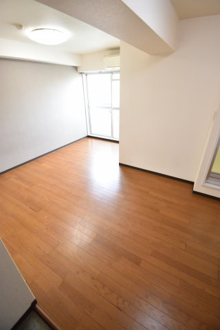 カターラなにわの寝室