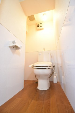 カターラなにわのトイレ
