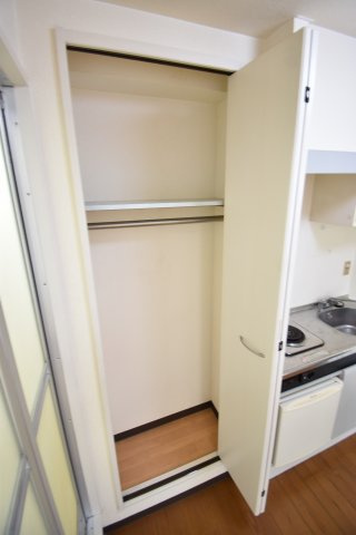 カターラなにわの収納