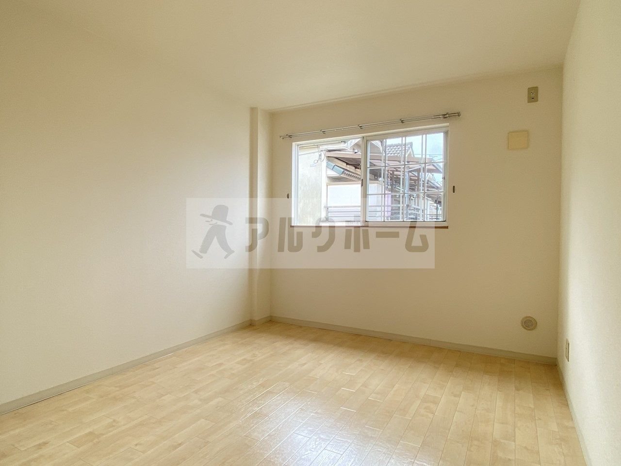 アドミラブール五条の宮壱番館の洋室