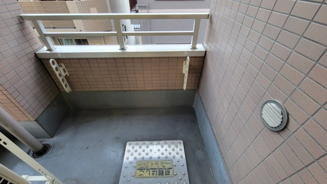 【バルコニー】