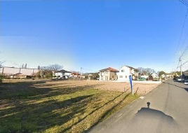 建築条件なし 売地143坪　越谷市平方③の前面道路含む現地写真|北東側公道５．８ｍに８ｍ以上の接道！お車の出し入れもラクラクです♪並列３台分駐車可能♪