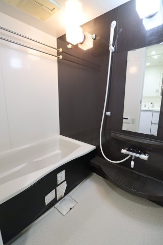 フィールド川和の浴室