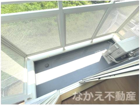 【バルコニー】 | 外からの目が気にならないバルコニーで洗濯物が干せます