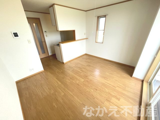 【居間・リビング】 | こちらのリビングで趣味の時間をお楽しみください