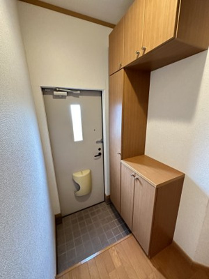 【玄関】 | ブリッサ日高Ⅰ
