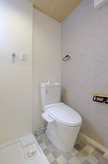 西宮市笠屋町の一棟アパートのトイレ