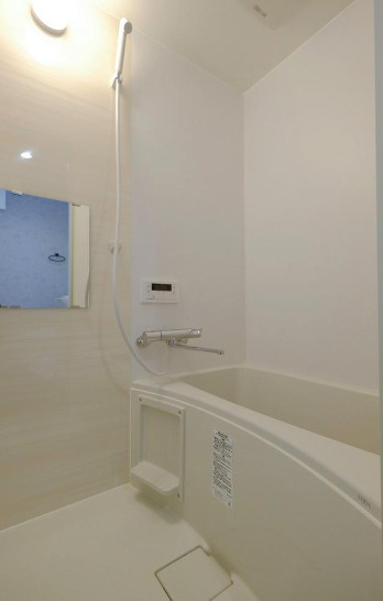 西宮市笠屋町の一棟アパートの浴室