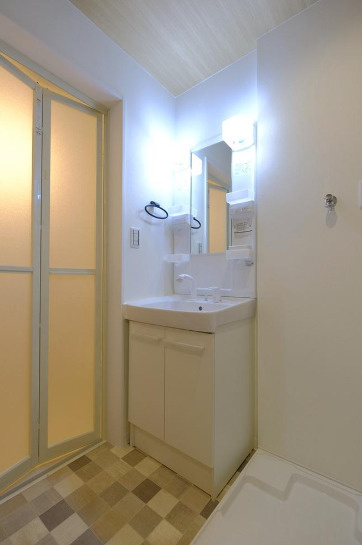 西宮市笠屋町の一棟アパートの独立洗面台