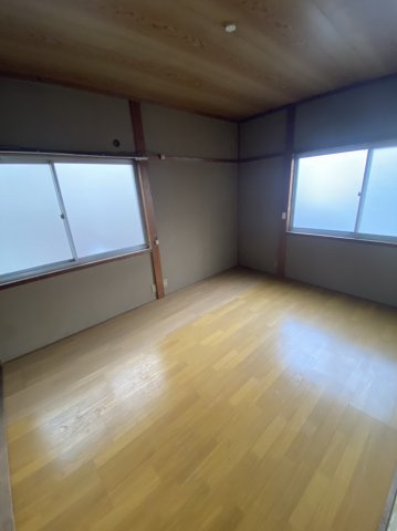 新和歌ハイツの居間・リビング