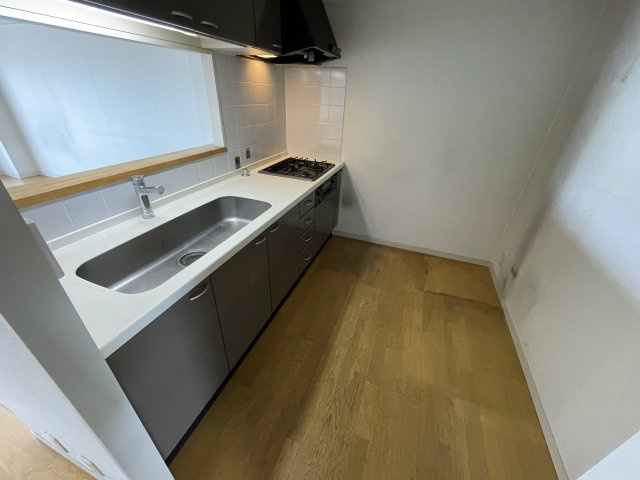 西宮市薬師町の賃貸マンションのキッチン