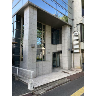 【エントランス】 | 建物の内部です