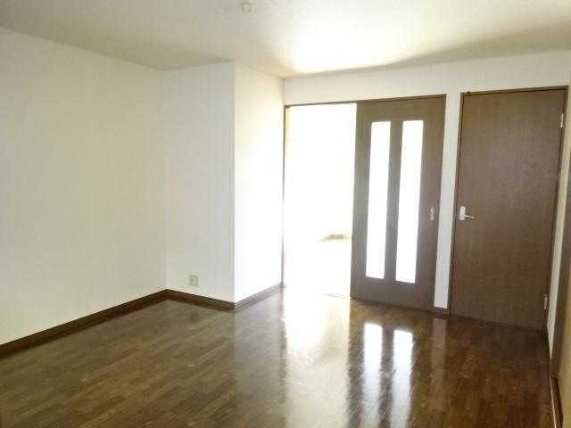 メゾンエトワールⅢ　　　刈谷市の賃貸ならクラスホーム刈谷店の居間・リビング