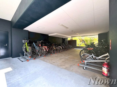 【その他共用部分】 | プレサンス上前津エレスタ | 駐輪場です