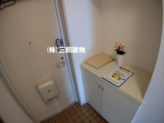 シャトーサンハイムの玄関|同間取り別室3階の参考写真になります