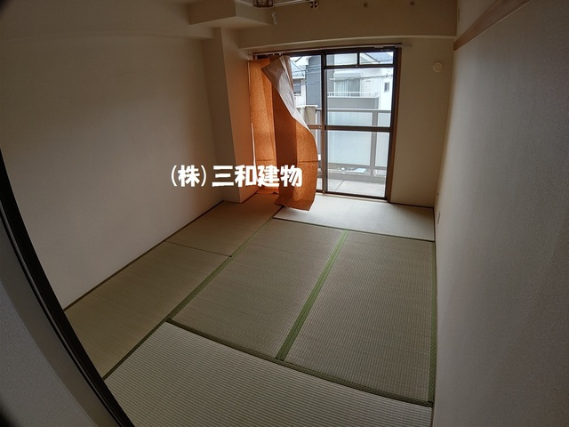 シャトーサンハイムの居間・リビング|同間取り別室3階の参考写真になります