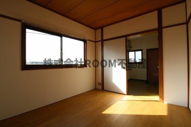 大王ハイツの居間・リビング