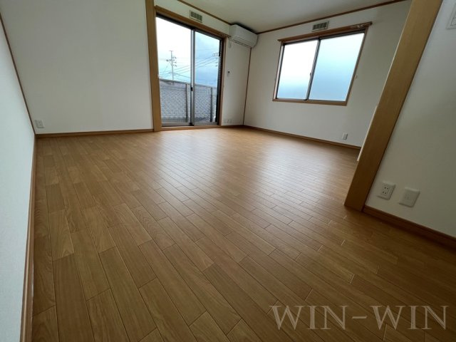 ラミアコートの内装