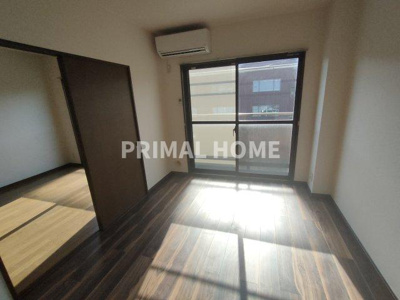 【居間・リビング】 | Route 16 Seiwa | こちらのリビングで趣味の時間をお楽しみください