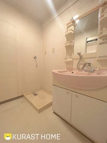 ヴィーヴル向日 の独立洗面台