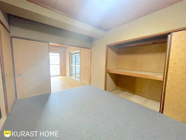 ヴィーヴル向日 の洋室