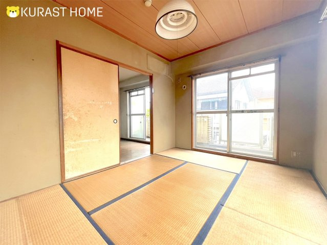 ヴィーヴル向日 の和室