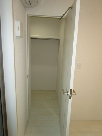 フジパレス塚本Ⅴの収納