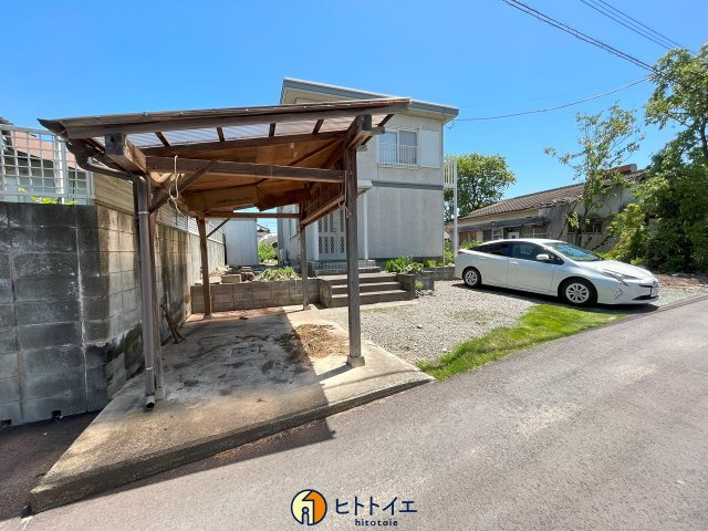 柳島　中古住宅の駐車場