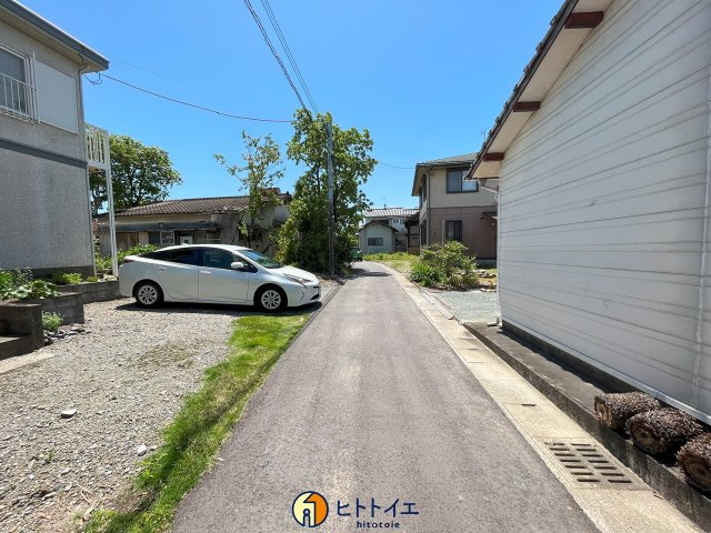 柳島　中古住宅の前面道路含む現地写真