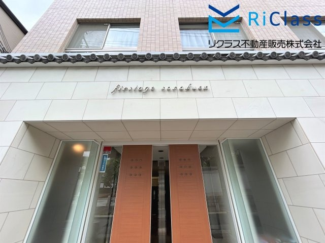 ファスタージュ相楽園のエントランス|清潔なエントランスです