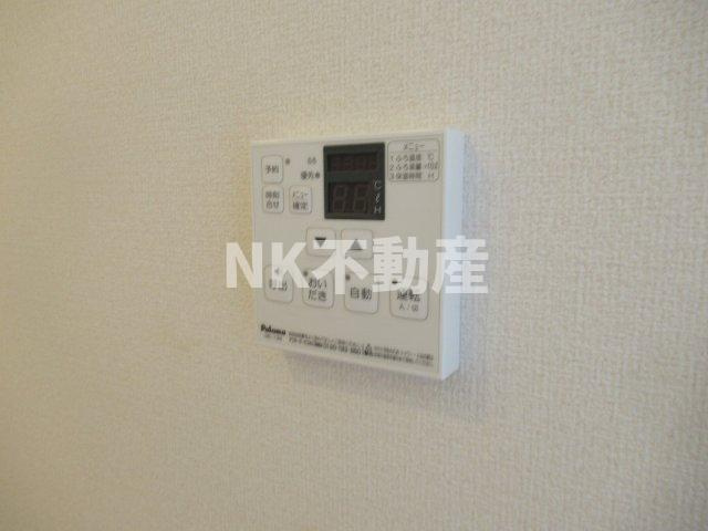 【設備】 | セレナヴィラ小阪W（河内小阪賃貸） | 給湯スイッチです