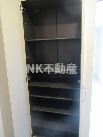 【収納】 | セレナヴィラ小阪W（河内小阪賃貸） | シューズボックスです