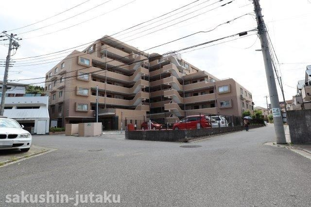 サンクレイドル薬園台壱番館の外観
