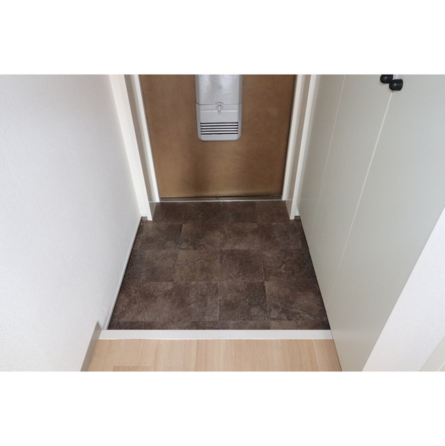 コンフォール野川の玄関