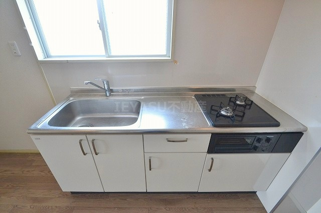 広島市西区大宮３丁目の賃貸マンションのキッチン