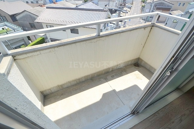 広島市西区大宮３丁目の賃貸マンションのバルコニー