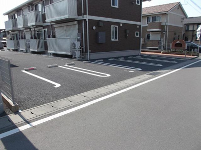 【駐車場】 | ラウンド ヒル