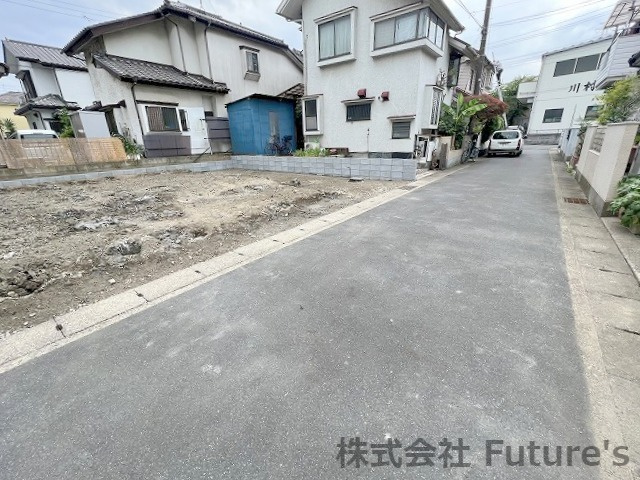 八潮市浮塚　新築戸建　全1棟の前面道路含む現地写真|前面道路の写真になります。