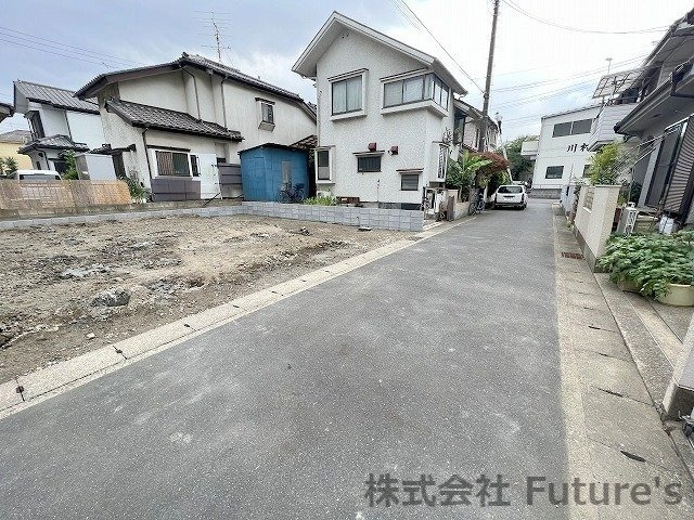 八潮市浮塚　新築戸建　全1棟の前面道路含む現地写真|前面道路の写真になります。