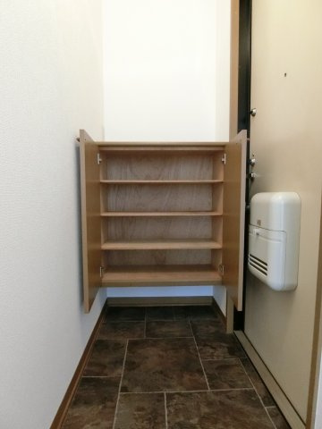 サン・ルミエールB棟の収納