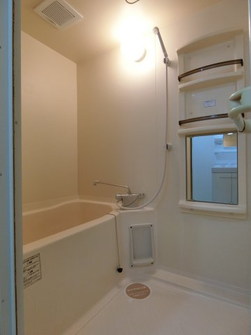 サン・ルミエールB棟の浴室