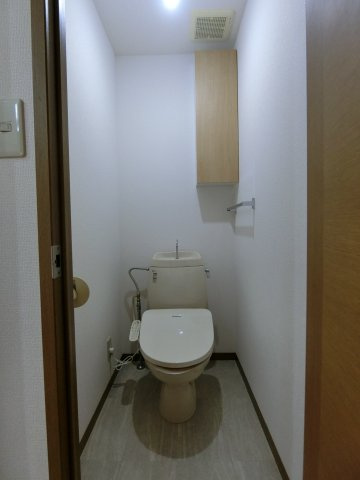 サン・ルミエールB棟のトイレ