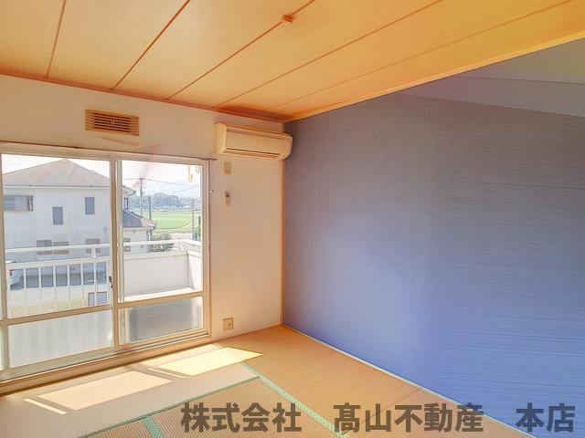 丸昭第２ビルの和室