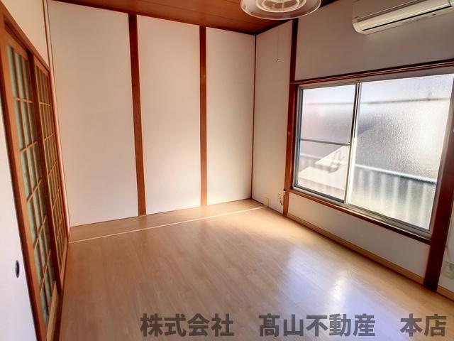 土穴幸福荘の洋室