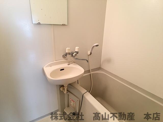 レジデンスＫＡＺＵの浴室