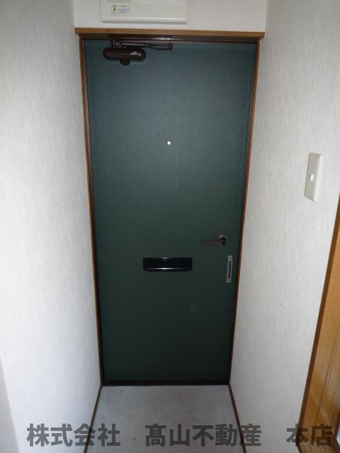 レジデンスＫＡＺＵの玄関