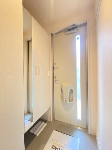 ファミィーユKⅡの玄関