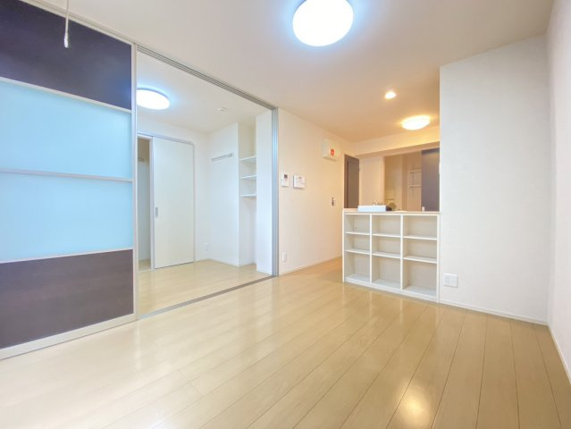 ファミィーユKⅡの居間・リビング