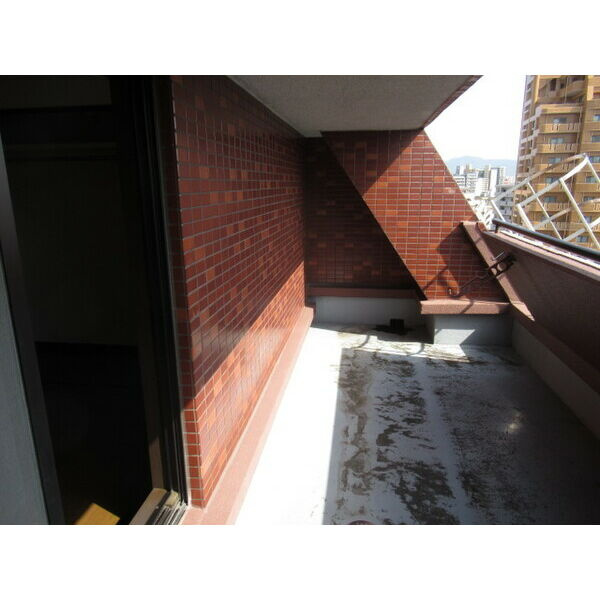 ロマネスク東町のバルコニー